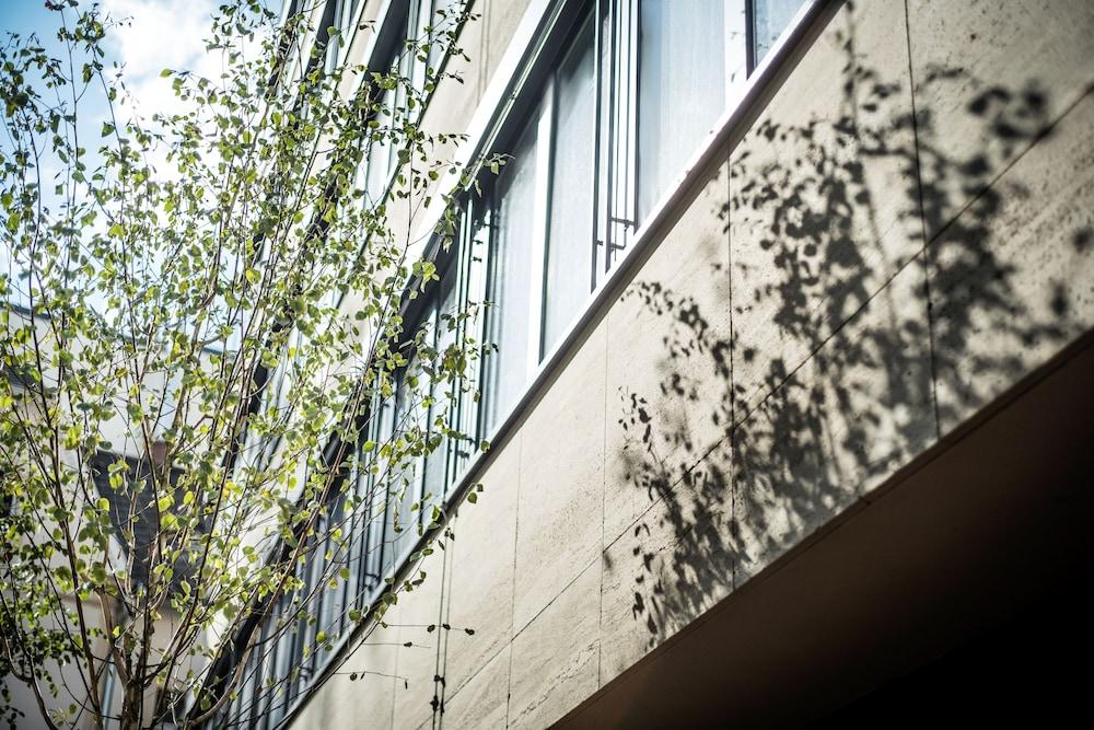 Saks Urban Design Hotel Frankfurt Франкфурт на Майн Екстериор снимка