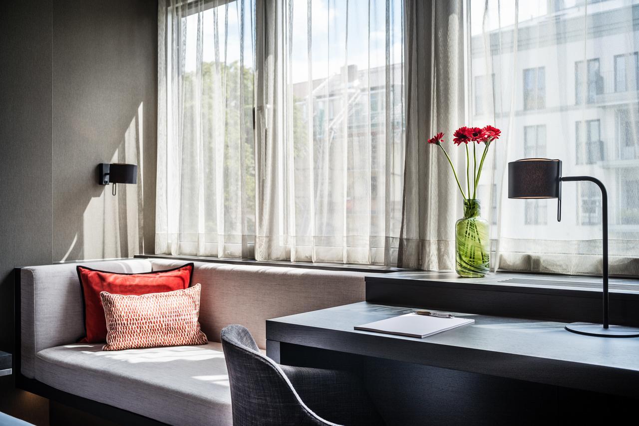 Saks Urban Design Hotel Frankfurt Франкфурт на Майн Екстериор снимка