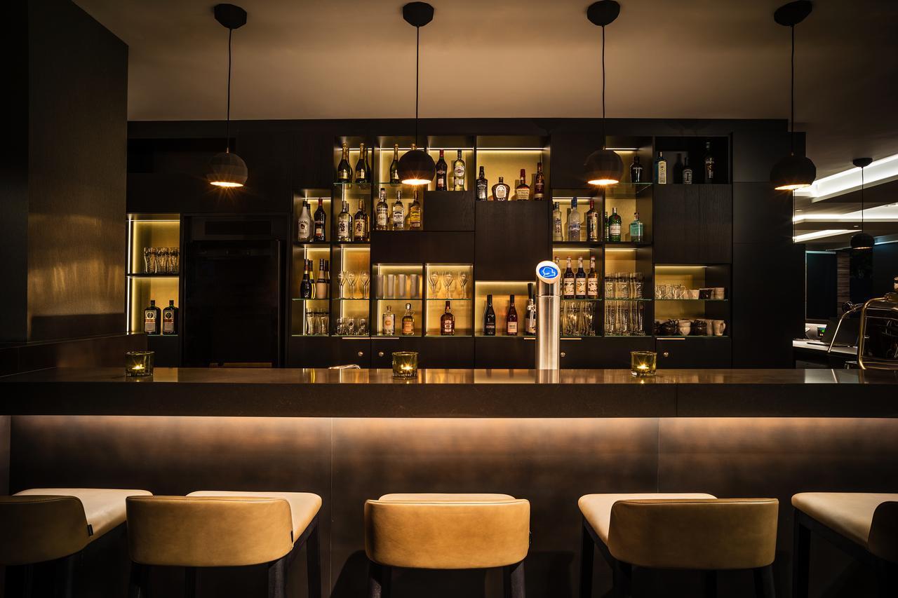 Saks Urban Design Hotel Frankfurt Франкфурт на Майн Екстериор снимка