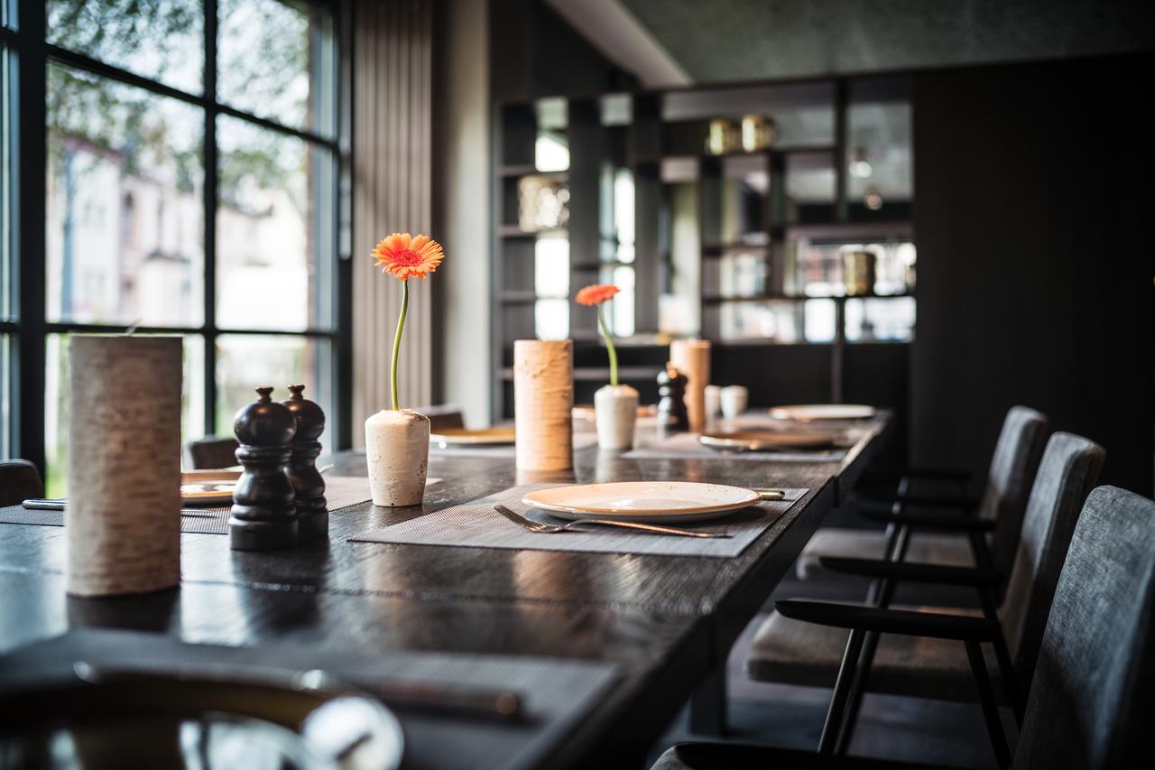 Saks Urban Design Hotel Frankfurt Франкфурт на Майн Екстериор снимка
