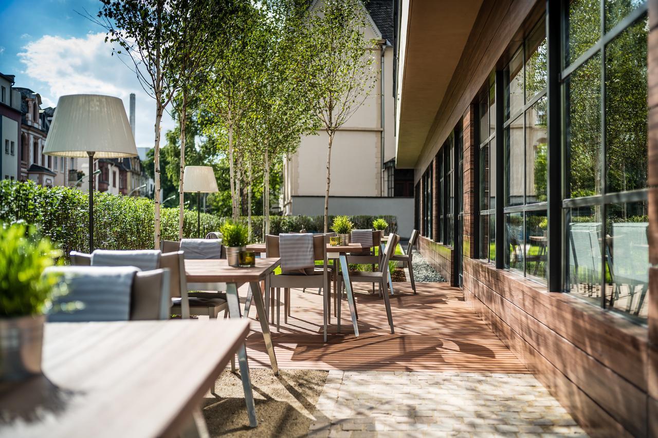 Saks Urban Design Hotel Frankfurt Франкфурт на Майн Екстериор снимка
